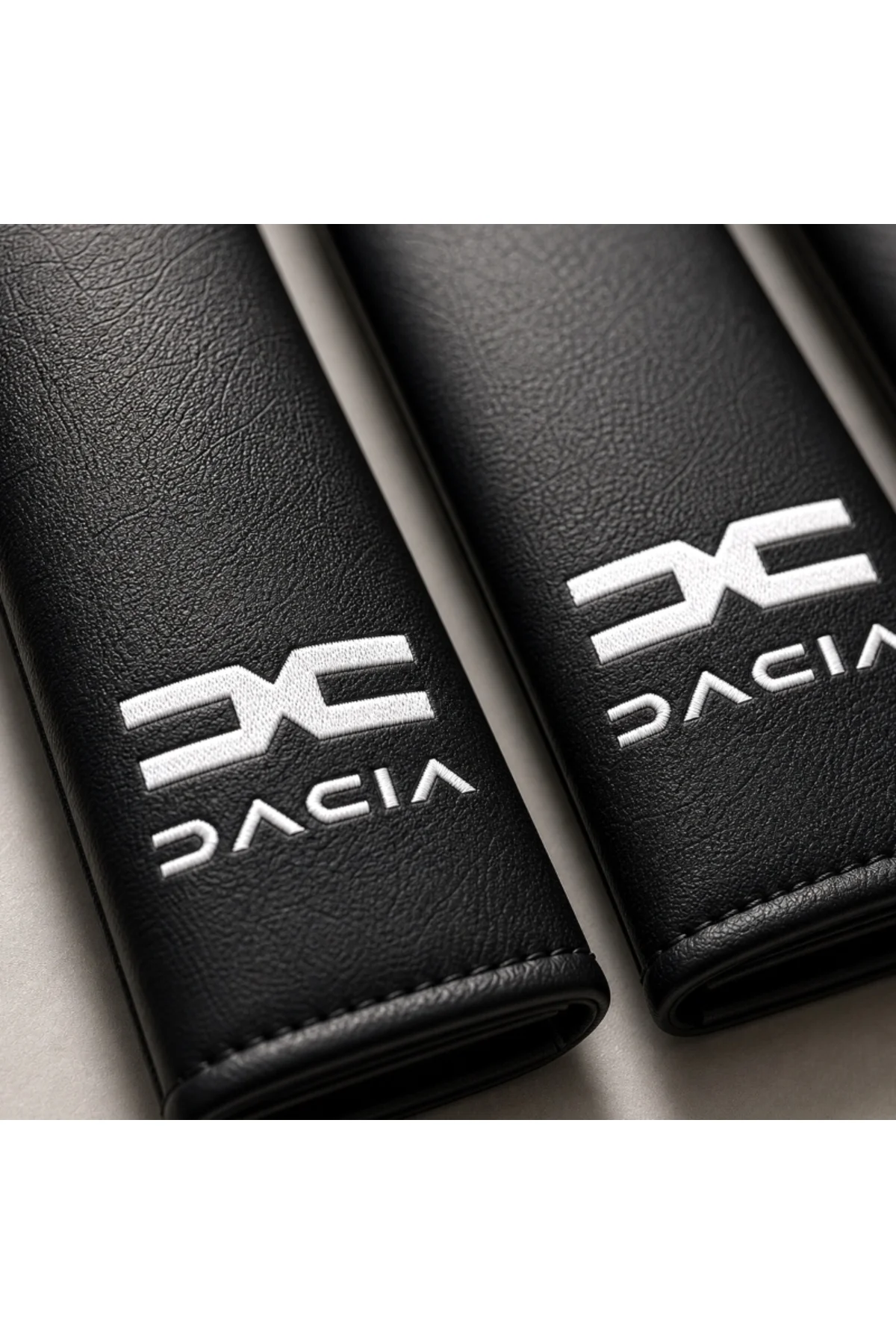 Dacia Yeni Logo 4 ad Yastık 4 ad Kemer 1 Adet Direksiyon Kılıfı Konfor Seti - Görsel 6