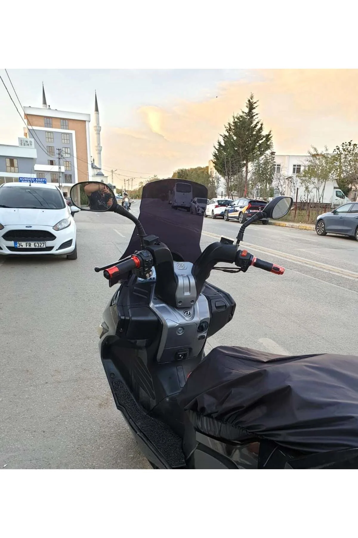 Daelim S3 Advance Ön Cam 2010-2018 Model 77cm Siyah Renkli 4mm