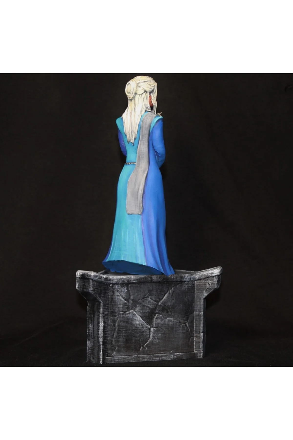 Daenerys Targaryen Game Of Thrones Boyalı Figür 25 cm