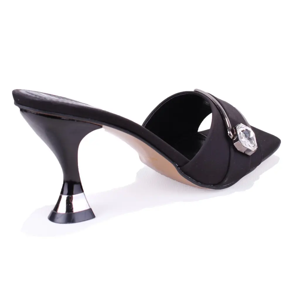 Dagoster DZA07-1136804 Siyah Saten Klasik Topuklu Kadın Terlik