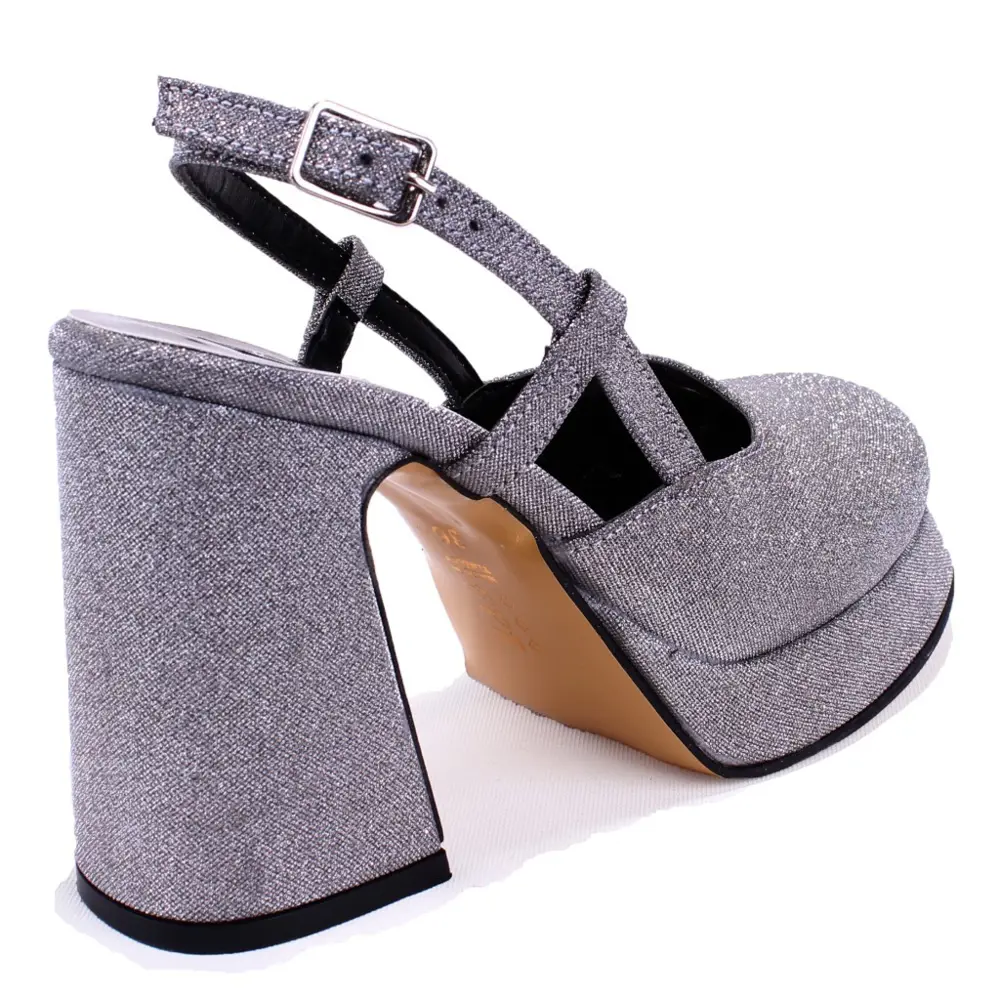 Dagoster DZA07-337560 Platin Simli Platform Topuklu Kadın Ayakka Dagoster DZA07-337560 Platin Simli Platform Topuklu Kadın Ayakka
