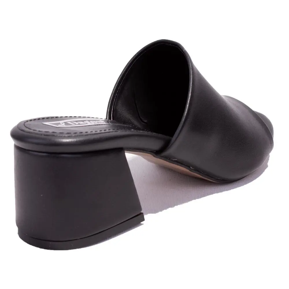 Dagoster DZA07-811304 Siyah Klasik Topuklu Kadın Terlik Dagoster DZA07-811304 Siyah Klasik Topuklu Kadın Terlik