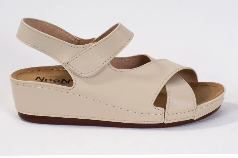 Dagoster DZA37-1810 Bej Günlük Ortopedik Kadın Sandalet