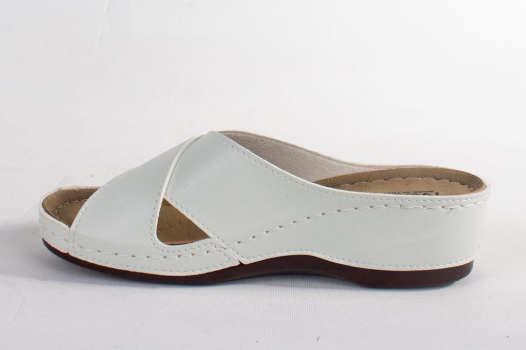 Dagoster Dza37-1802 Beyaz Günlük Ortopedik Kadın Terlik Dagoster Dza37-1802 Beyaz Günlük Ortopedik Kadın Terlik