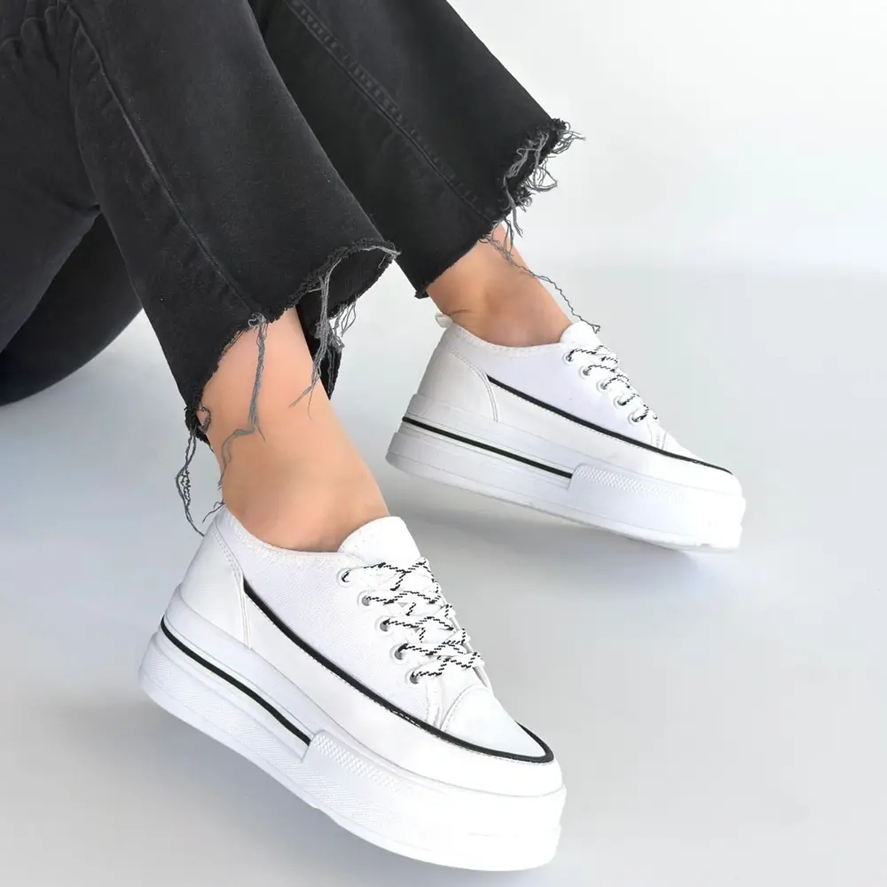 Dalen Beyaz Keten Bağcıklı Spor Ayakkabı Dalen Beyaz Keten Bağcıklı Spor Ayakkabı