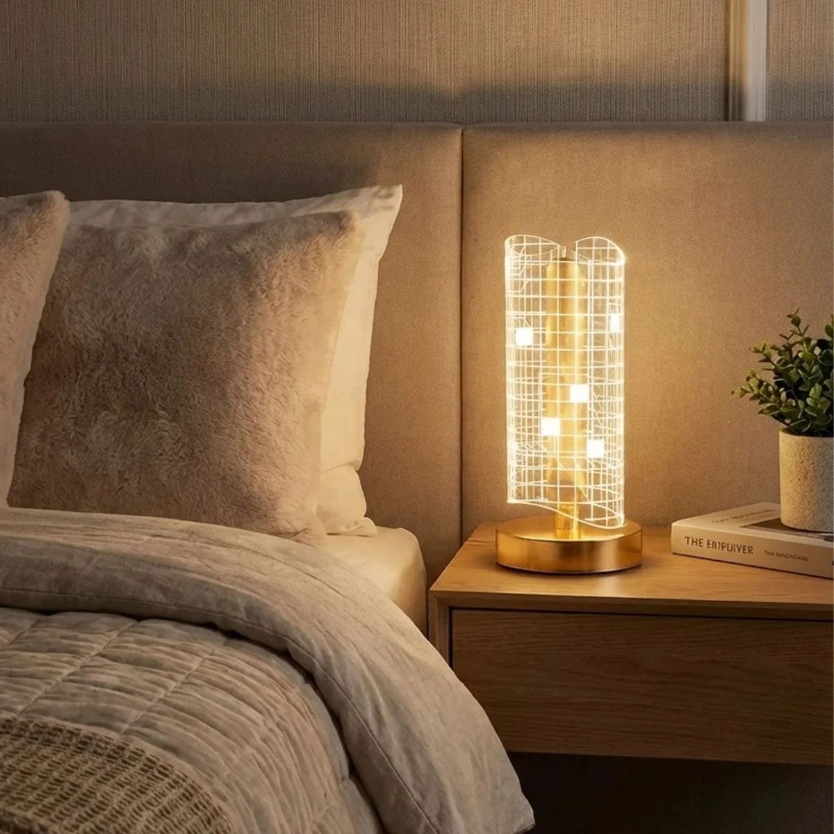Dalgalı Silindirik Kristal Kareli Model Led Masa Lambası – Gold Tabanlı, Dokunmatik, 3 Renk Işık Modlu, Şarjlı Modern Dekoratif Gece Lambası Bx40 Fiyatı, Yorumları ve Özellikleri