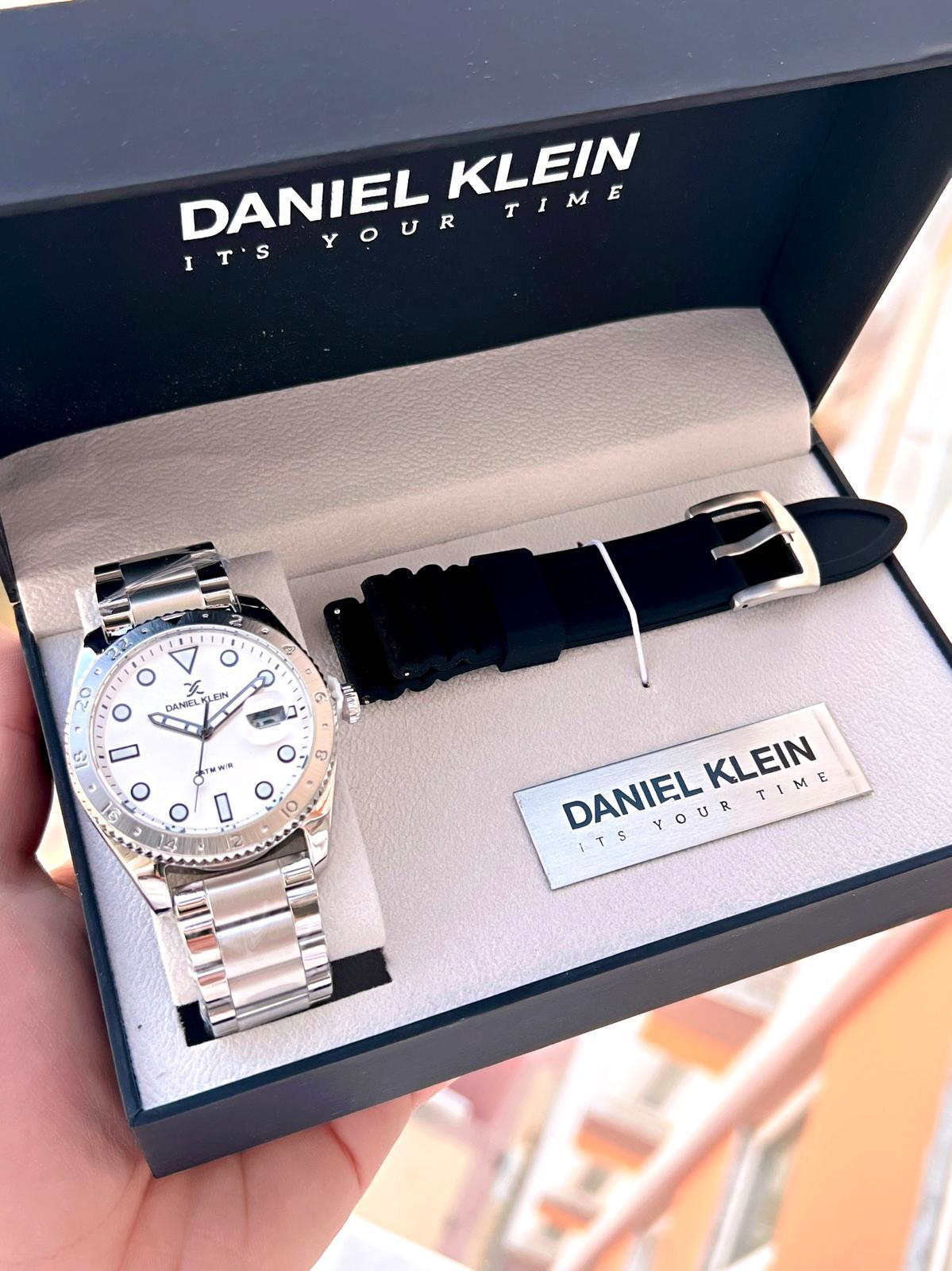 Daniel Klein Çelik Ve Silikon Kordonlu Takvimli Kadran Özelikli 3