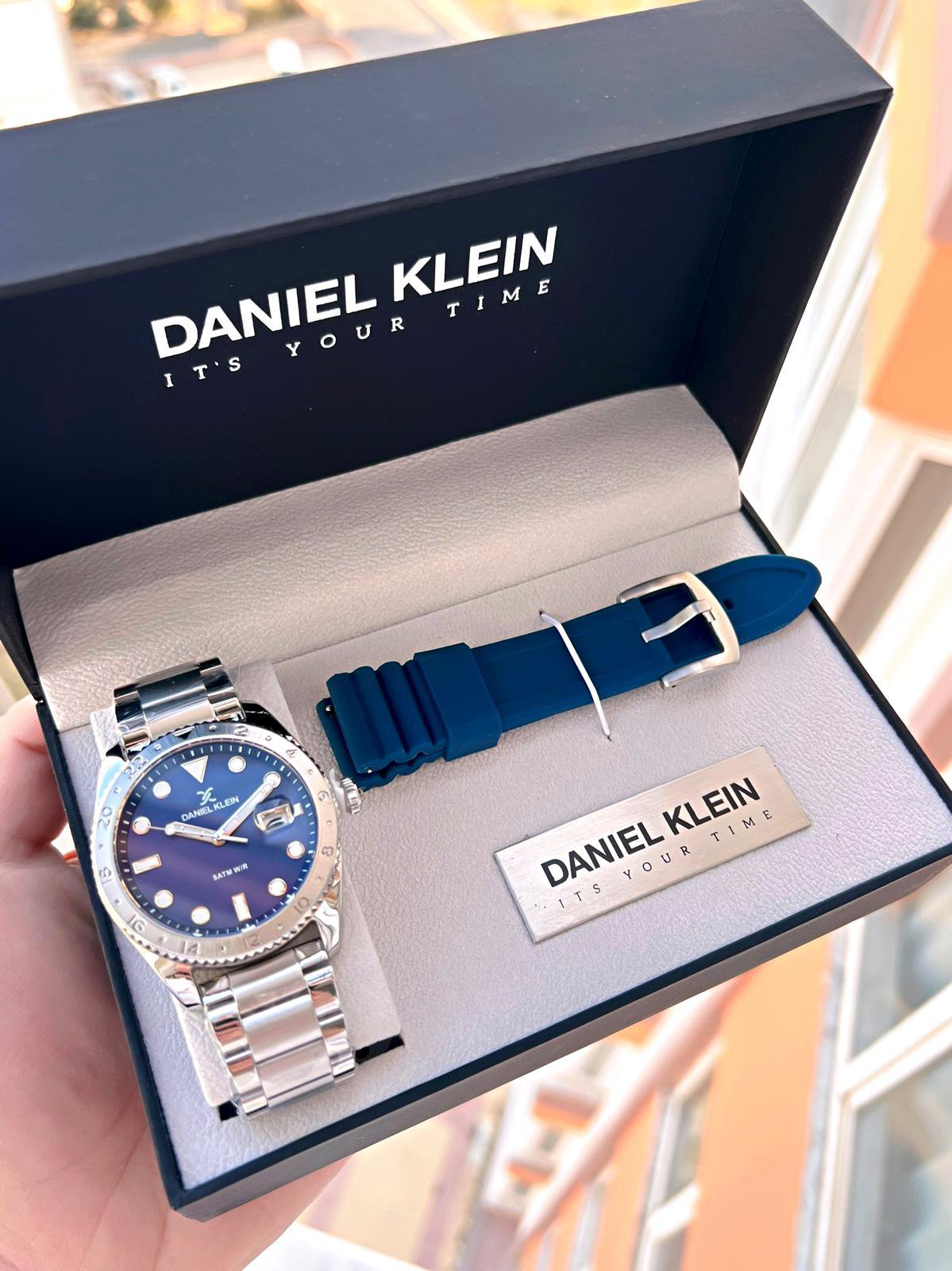 Daniel Klein Çelik Ve Silikon Kordonlu Takvimli Kadran Özelikli 3