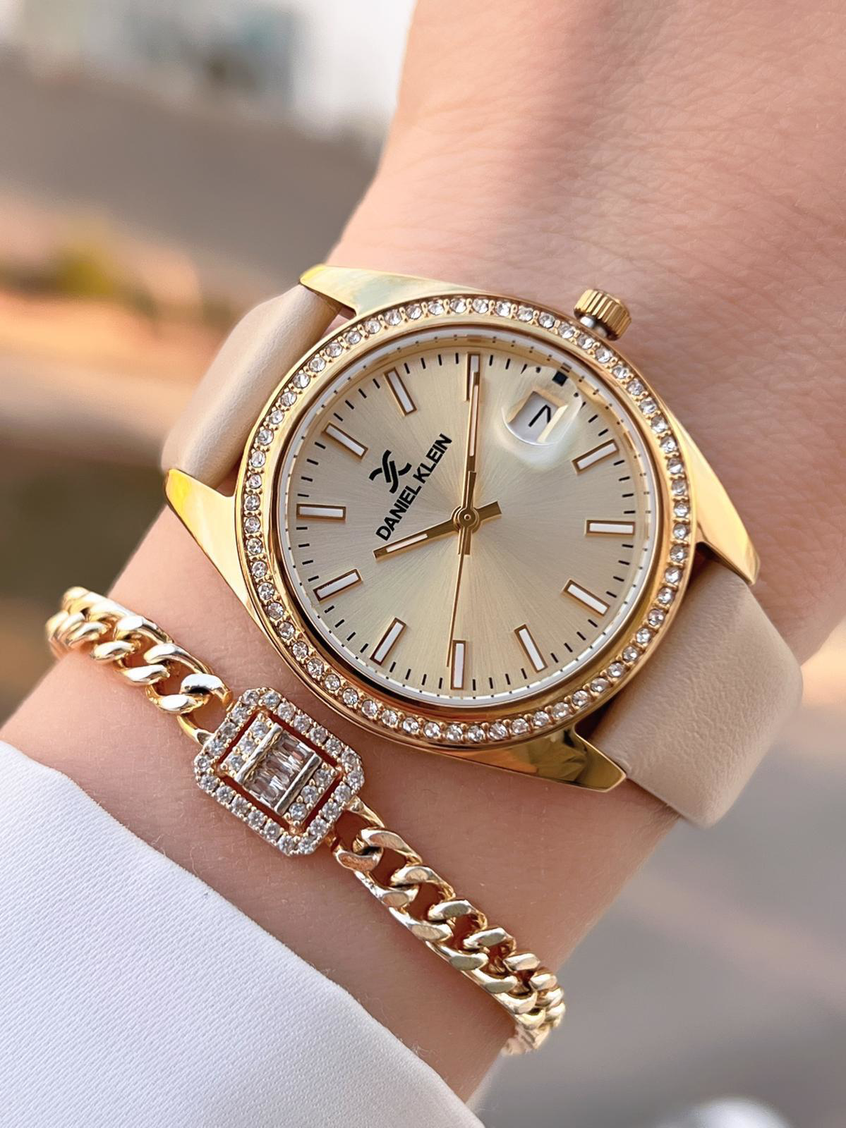 Daniel Klein Deri Kordon Takvinli Kadran 3 Atm Suya Dayanıklı Kad