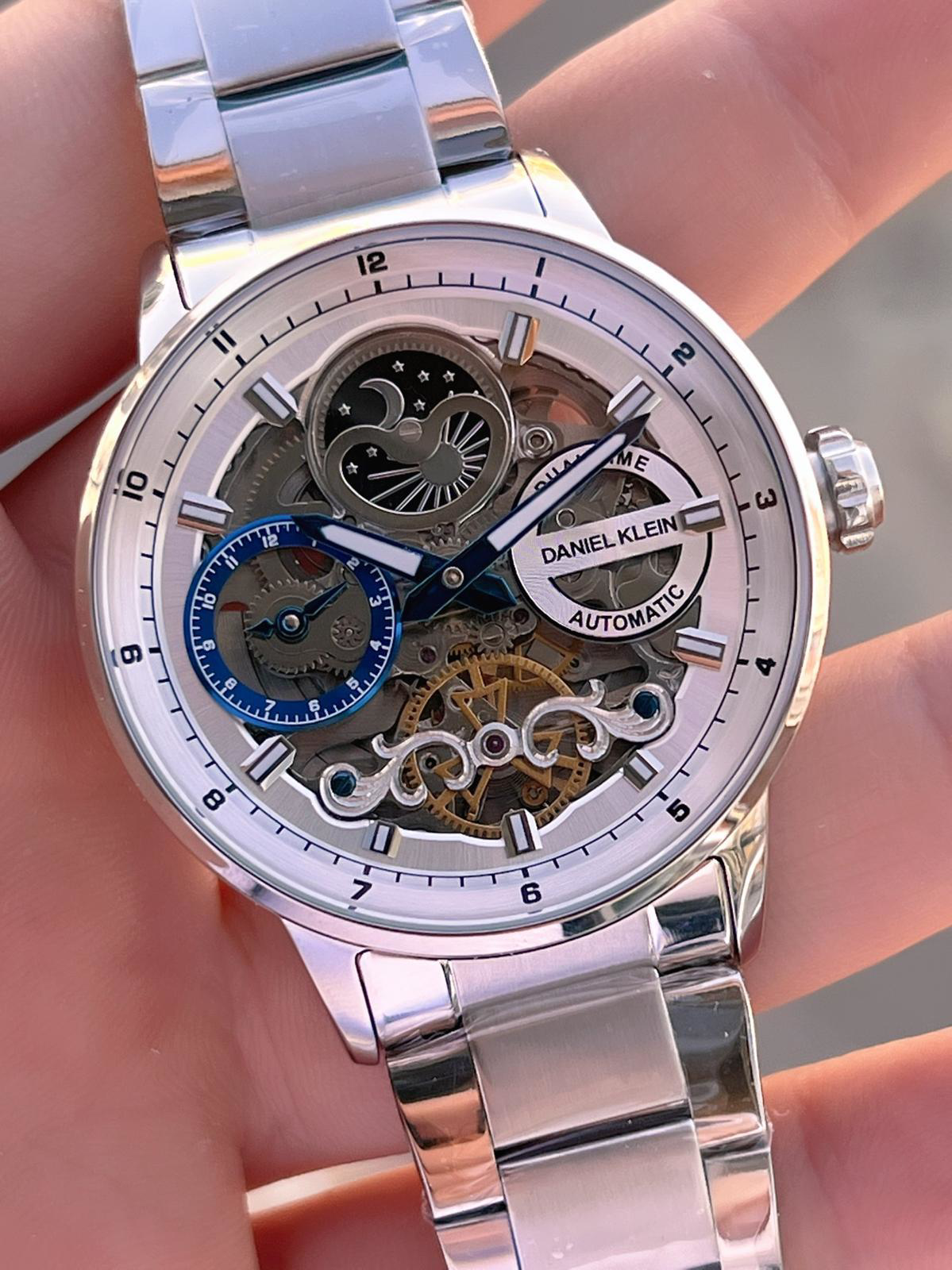 Daniel Klein Otomatik&Kurmalı Ay Ve Güneş Kadran Dual Time Özelik Daniel Klein Otomatik&Kurmalı Ay Ve Güneş Kadran Dual Time Özelik