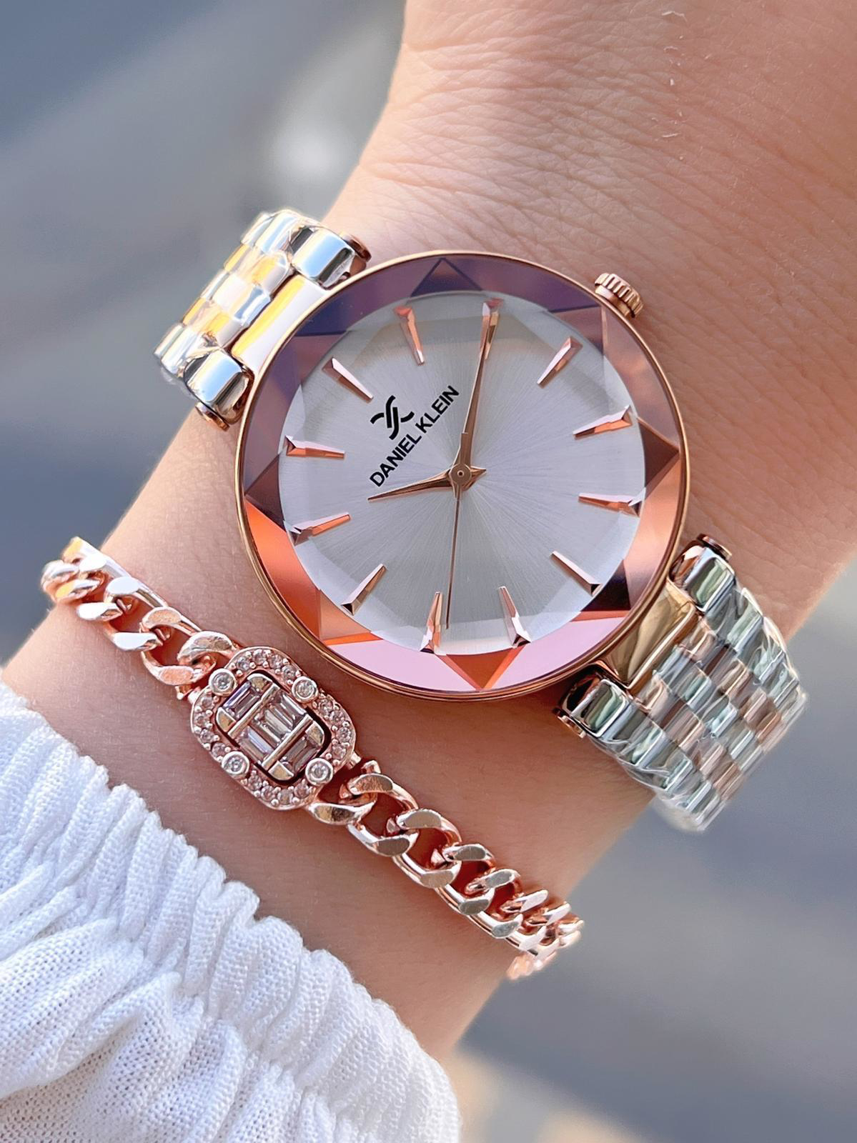 Daniel Klein Özel Kesme Camlı 3 Atm Suya Dayanıklı 2 Yıl Garantil