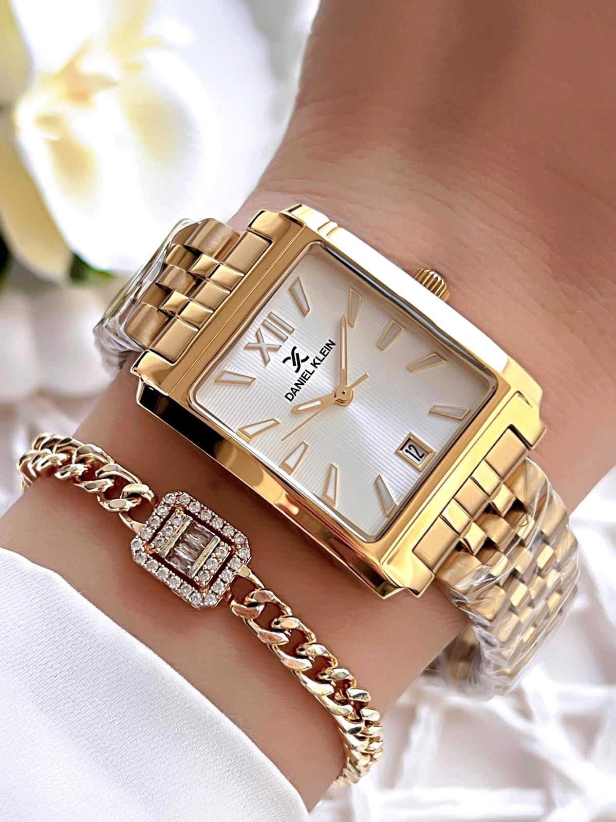 Daniel Klein Retro Vintage Model Çelik Kordon 3 Atm Suya Dayanıkl