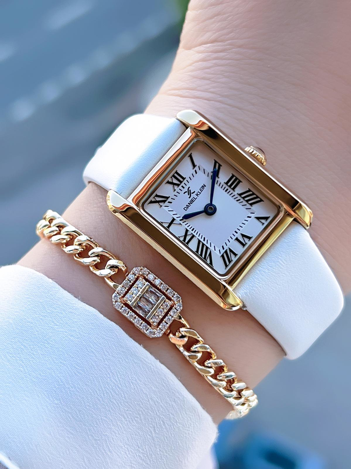 Daniel Klein Retro Vintage Model Deri Kordon 3 Atm Suya Dayanıklı