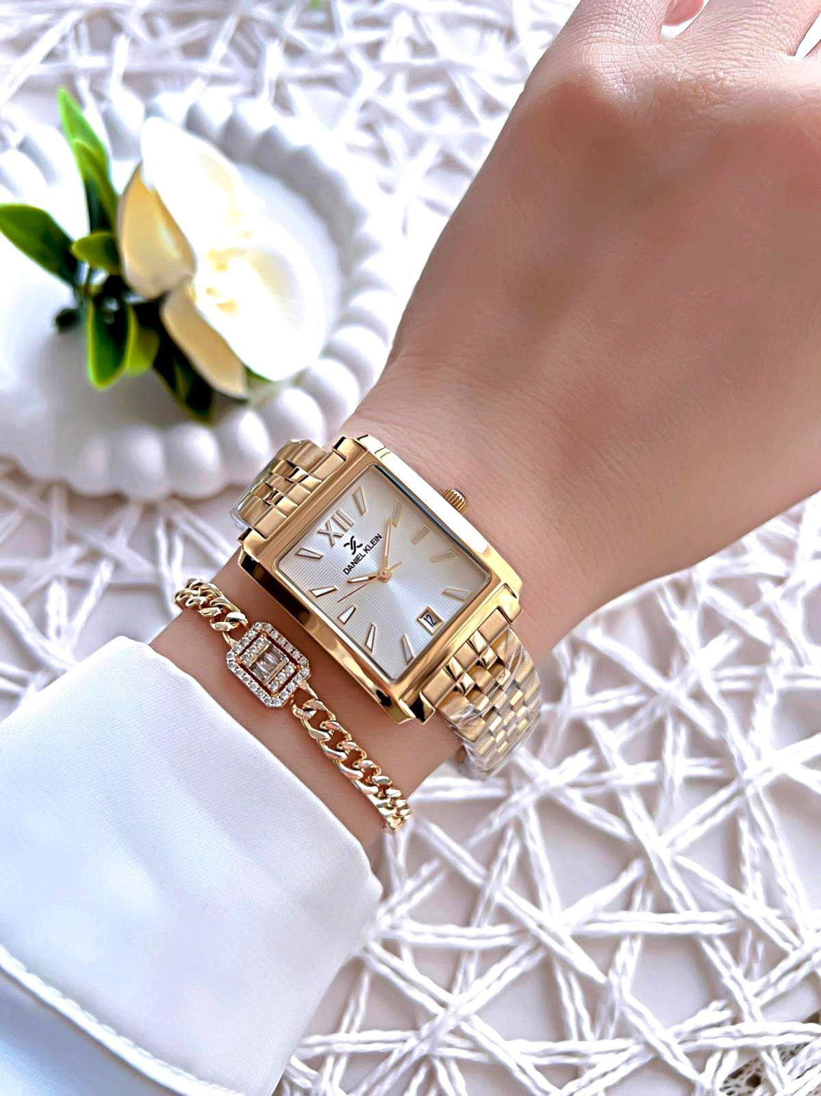 Daniel Klein Retro Vintage Model Çelik Kordon 3 Atm Suya Dayanıkl