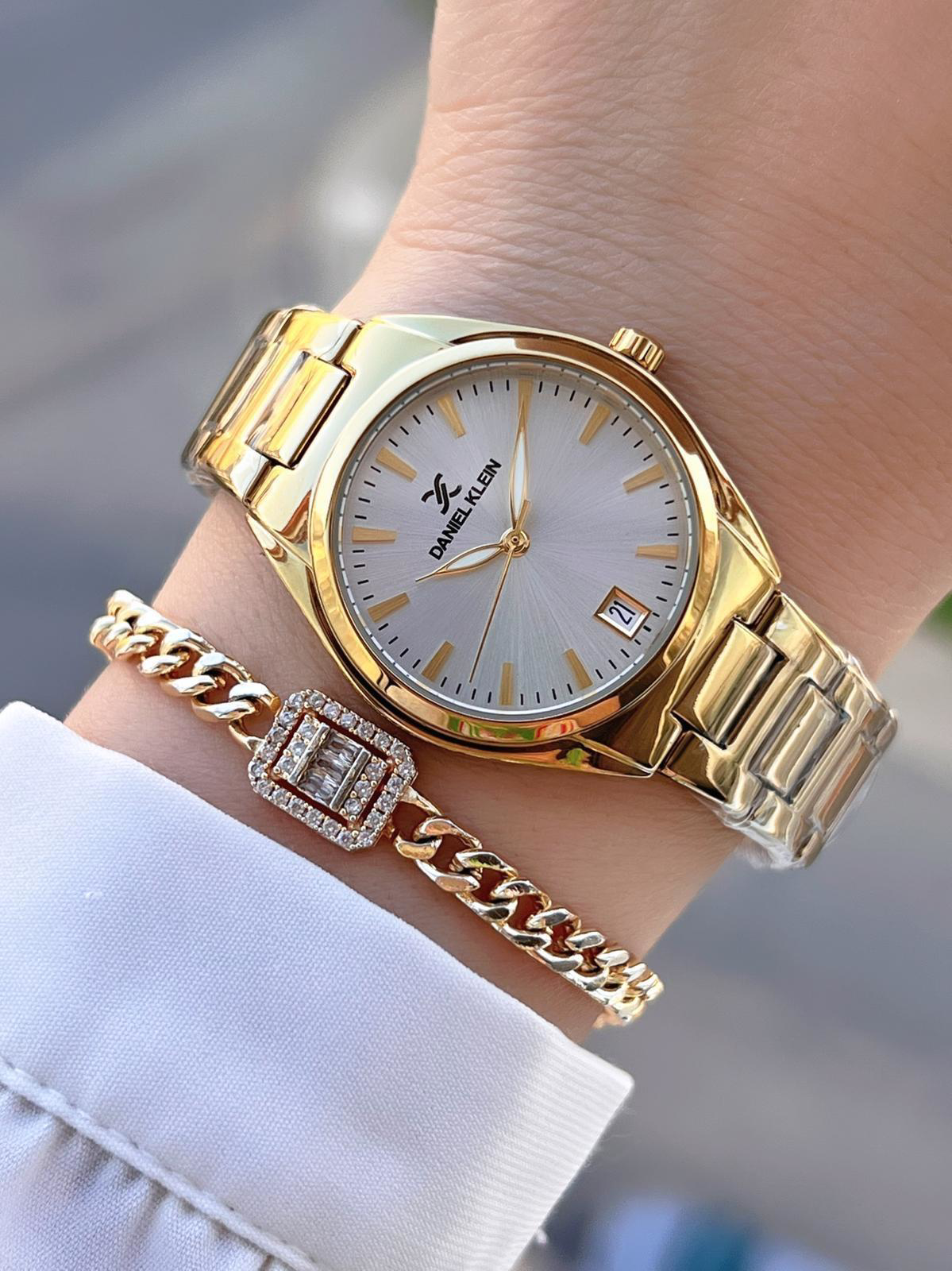 Daniel Klein Takvimli Kadran 3 Atm Suya Dayanıklı 2 Yıl Garantili