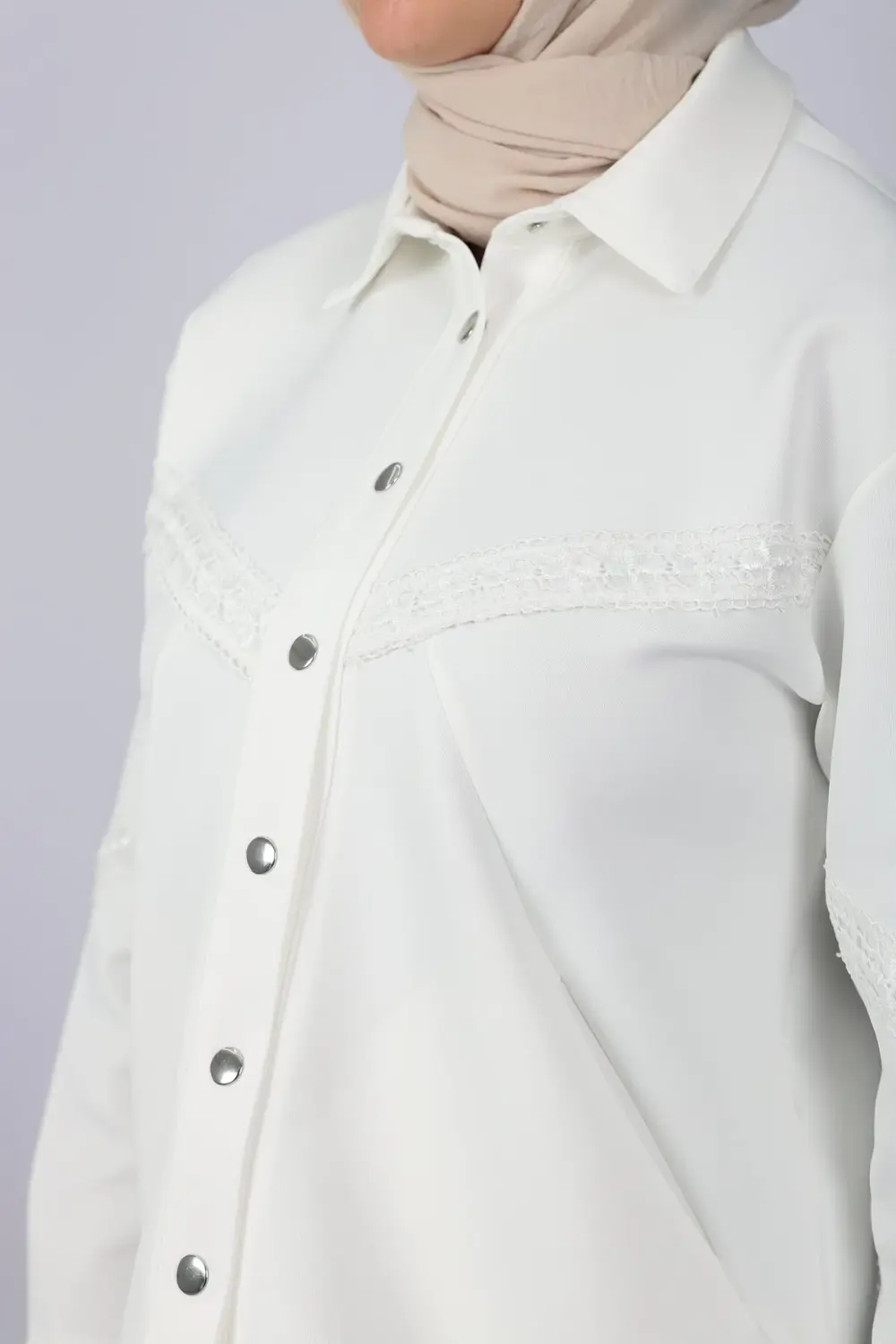 DANTEL ŞERİTLİ ÇITÇIT KAPAMALI SKUBA CEKET