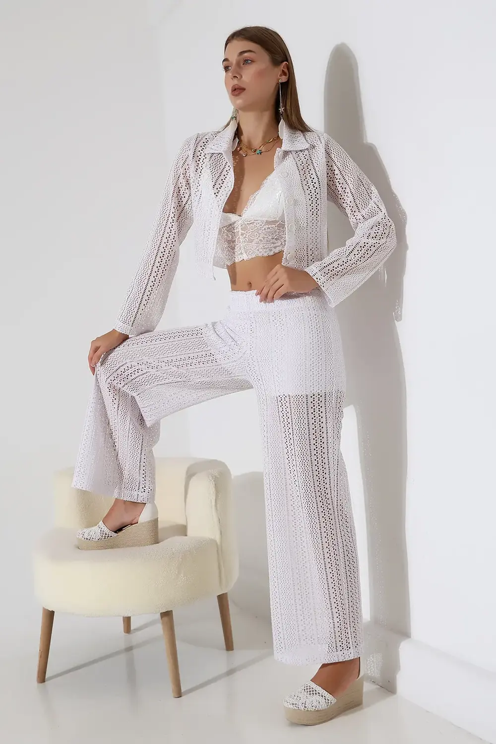 Dantelli Crop Gömlek & Astar Şortlu Pantolon Takım – İkili Yaz Şı