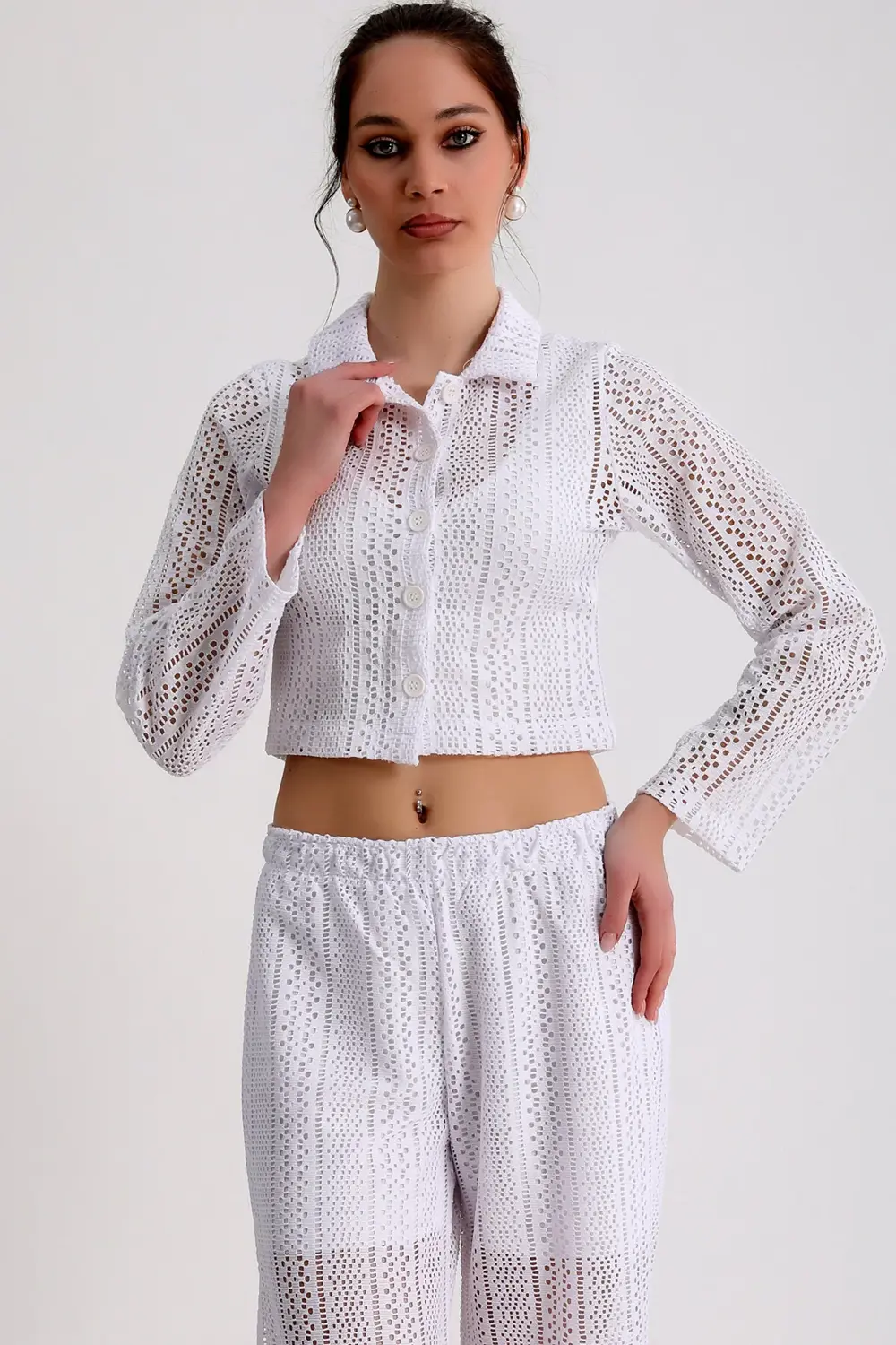 Dantelli Yaka Uzun Kol Crop Gömlek Beli Lastikli İçi Astar Şortlu