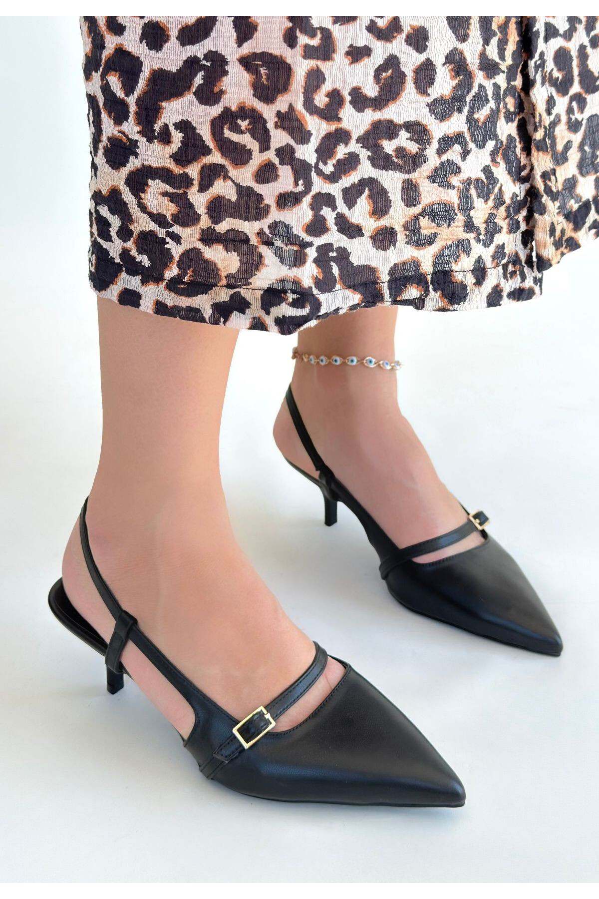 Darina Siyah Cilt Topuklu Ayakkabı - Lisinya