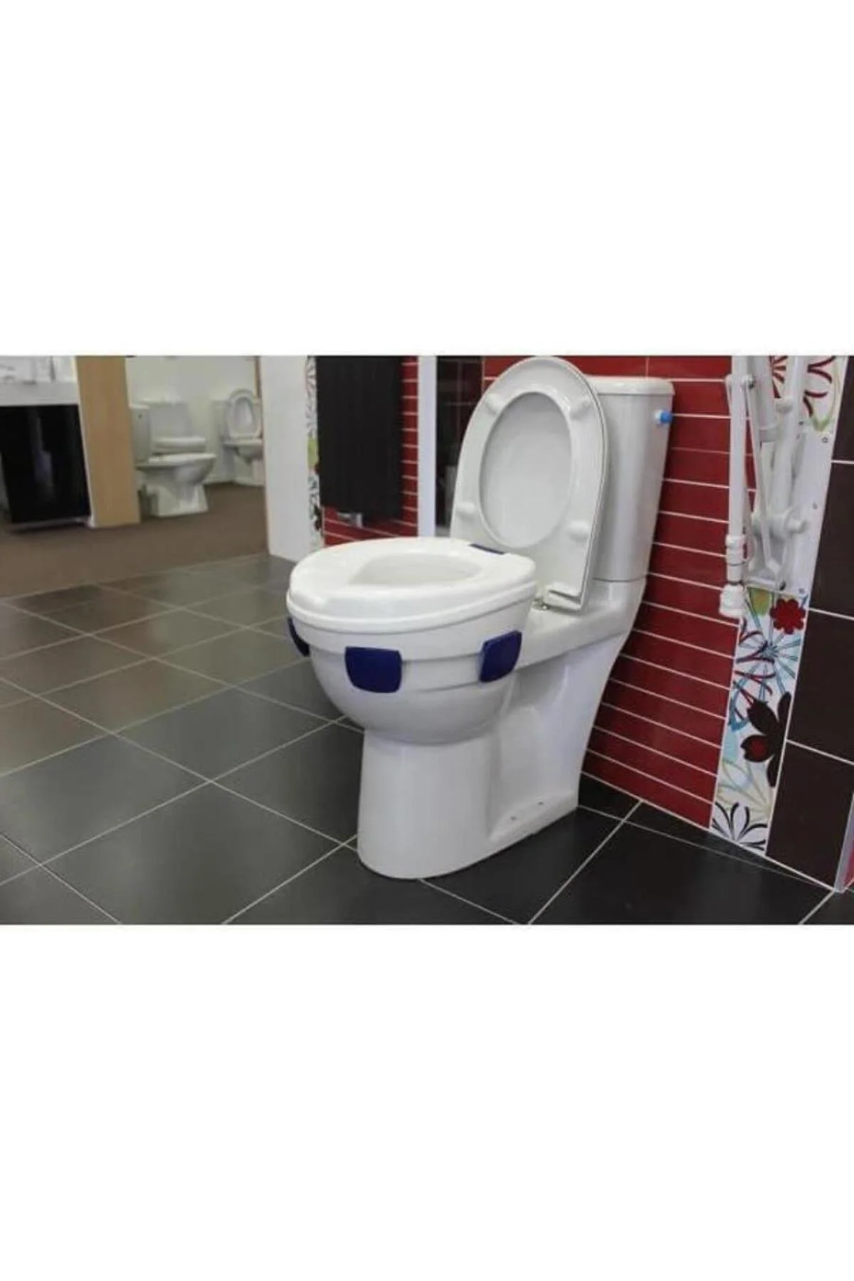 Dayanıklı Sağlam Kapaksız Tuvalet Yükseltici Oval Yapıda Klozetle