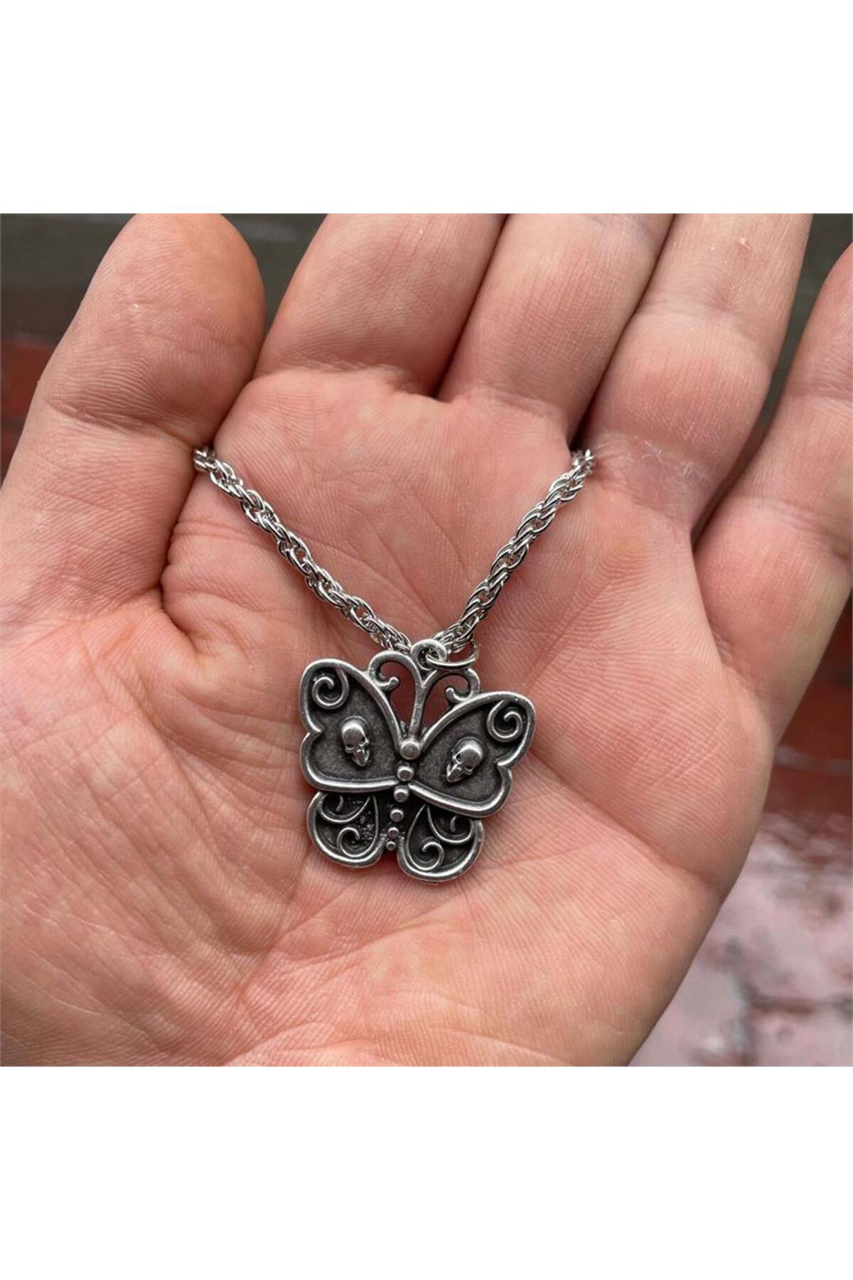 Deathly Butterfly Zincirli Kolye