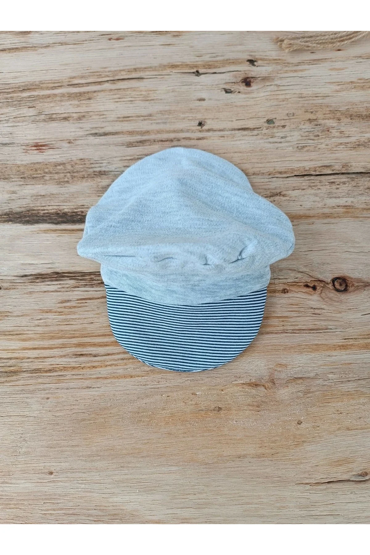 Defnada 0-3 3-6 Ay Papyonlu Çizgi Desen Çıtçıt Kapama Kasketli Er