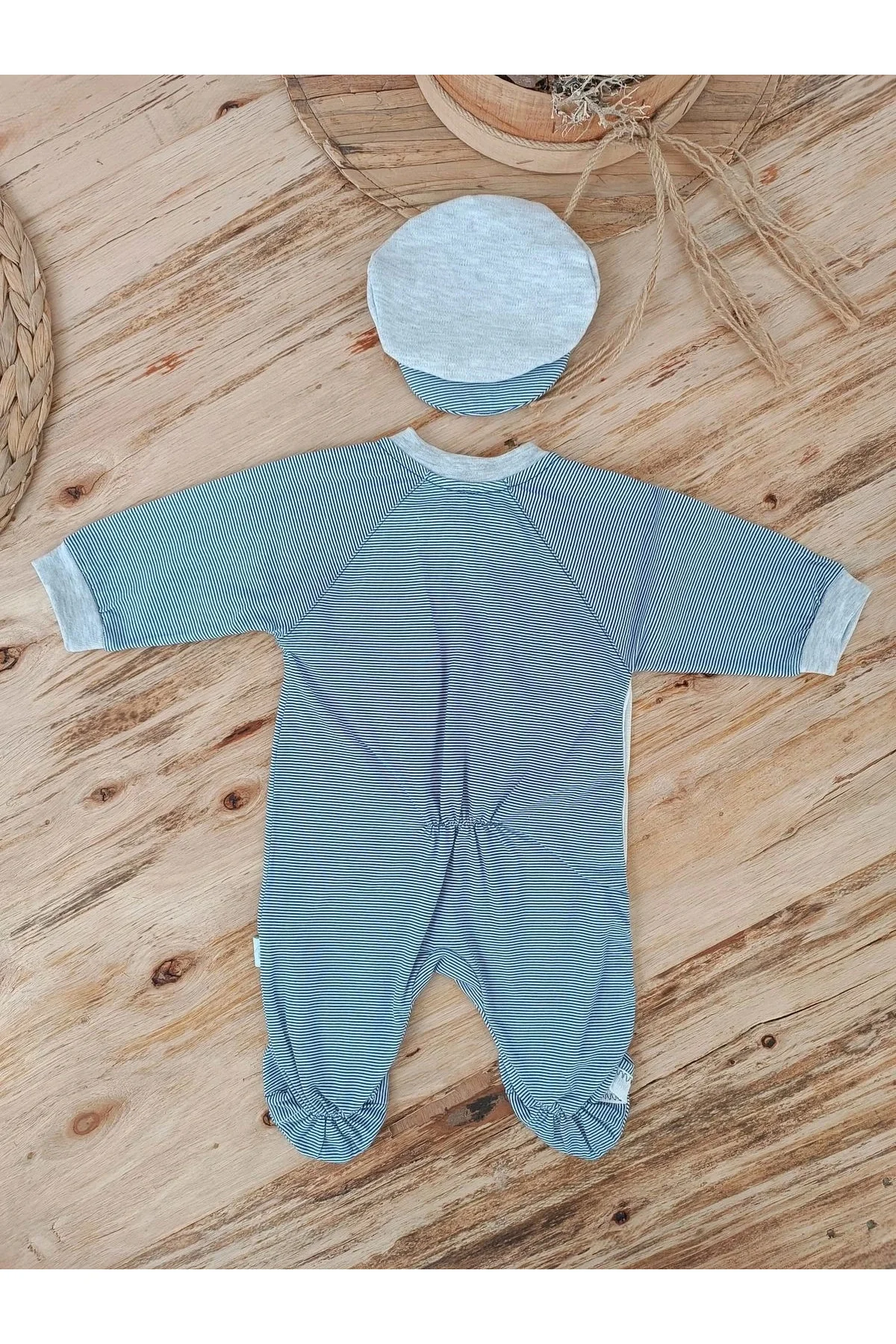 Defnada 0-3 3-6 Ay Papyonlu Çizgi Desen Çıtçıt Kapama Kasketli Er