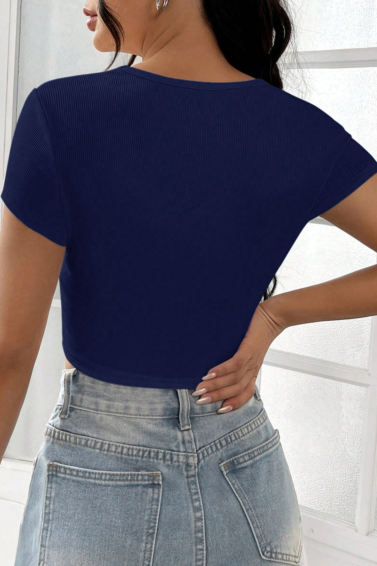 Defnada Kadın Lacivert Yarım Kol Düz Yaka Crop Top Bluz