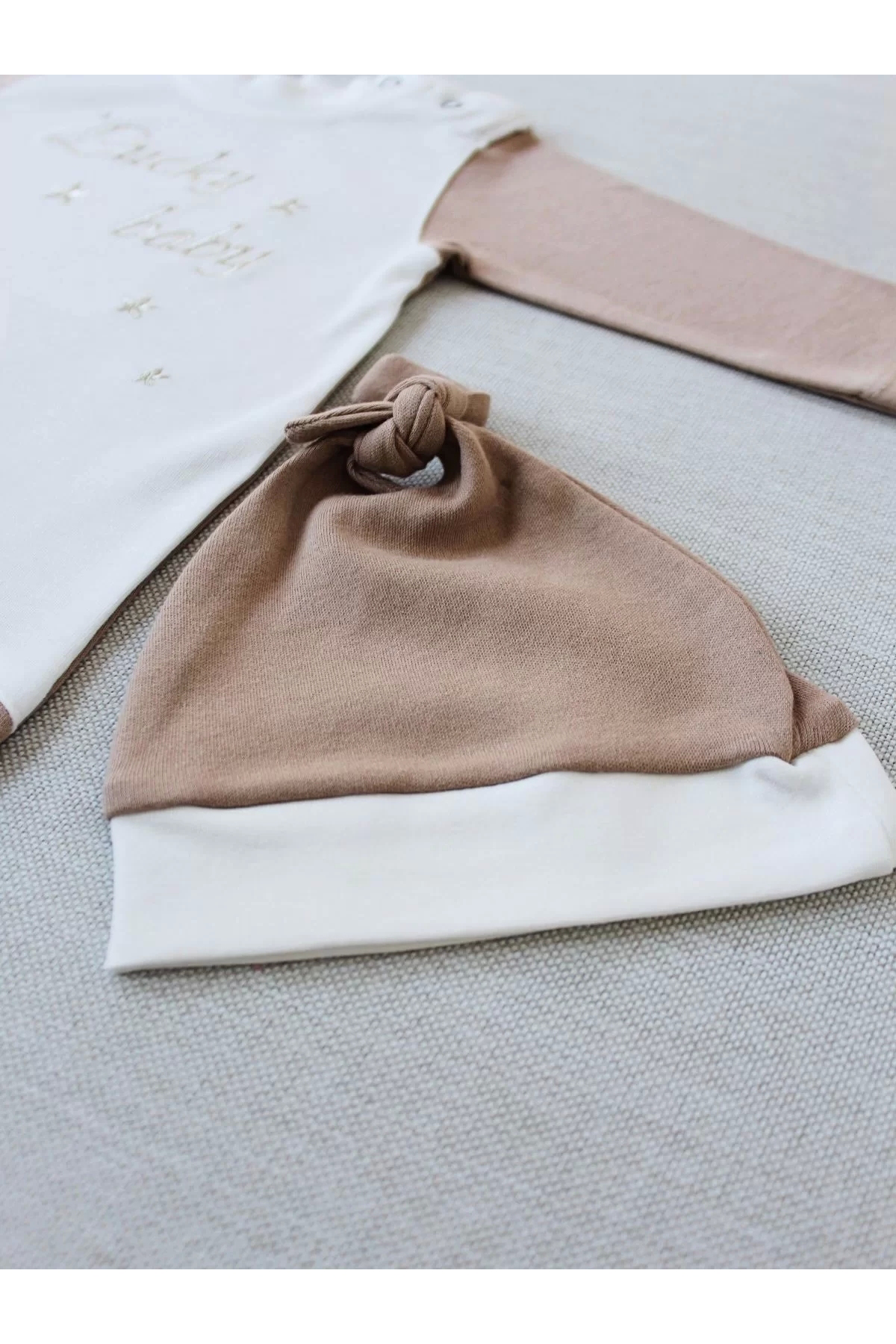 Shop58 Defnada Lucky Baby Nakışlı Es Çizgi Boy Şapkalı Erkek Bebek Tulum