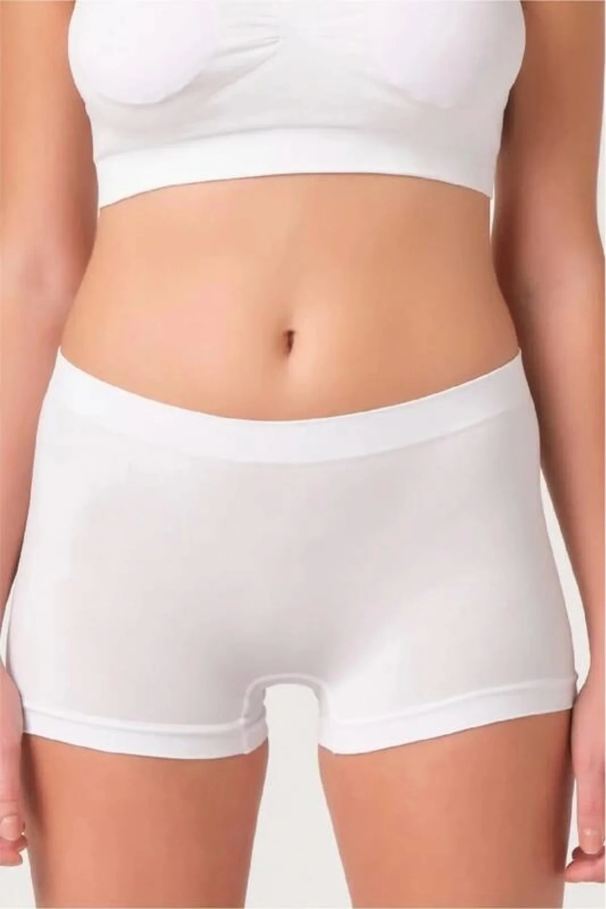 Defnada Pamuklu Kısa Kadın Boxer