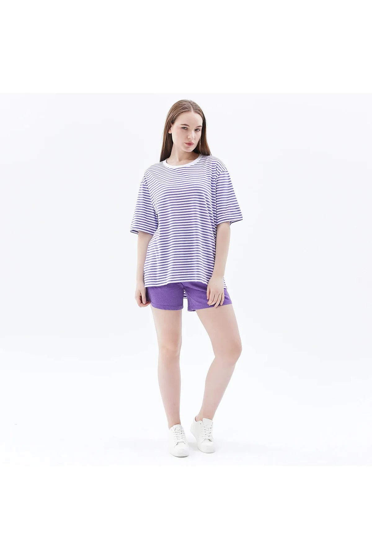 defy's KADIN ÇİZGİLİ VE YIRTMAÇ DETAYLI KISA KOLLU TİŞÖRT