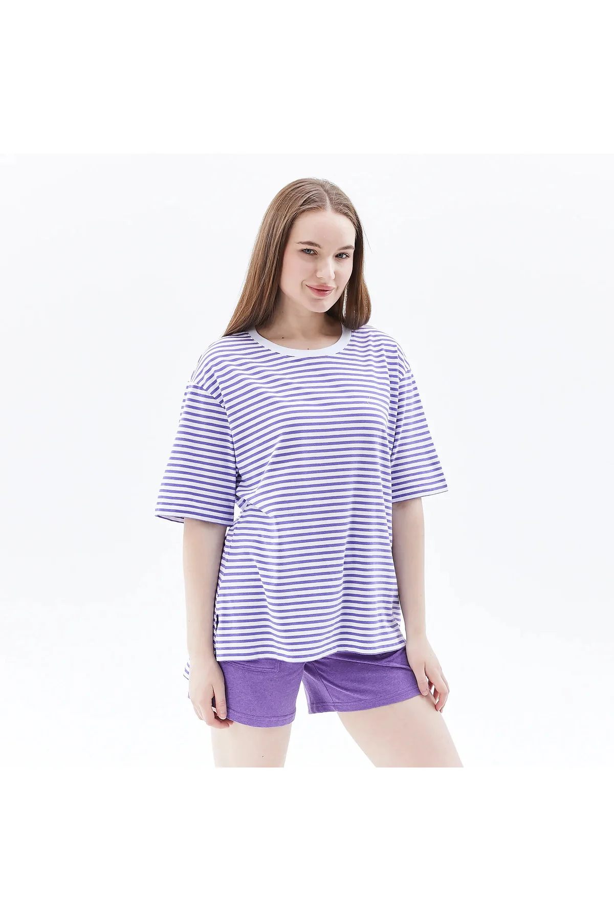 defy's KADIN ÇİZGİLİ VE YIRTMAÇ DETAYLI KISA KOLLU TİŞÖRT