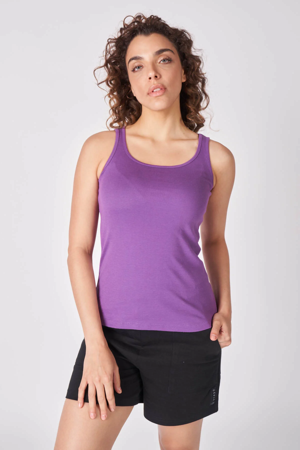 Defy’s Kadın Doğal Pamuklu Regular Fit Günlük Geniş Askılı Basic 