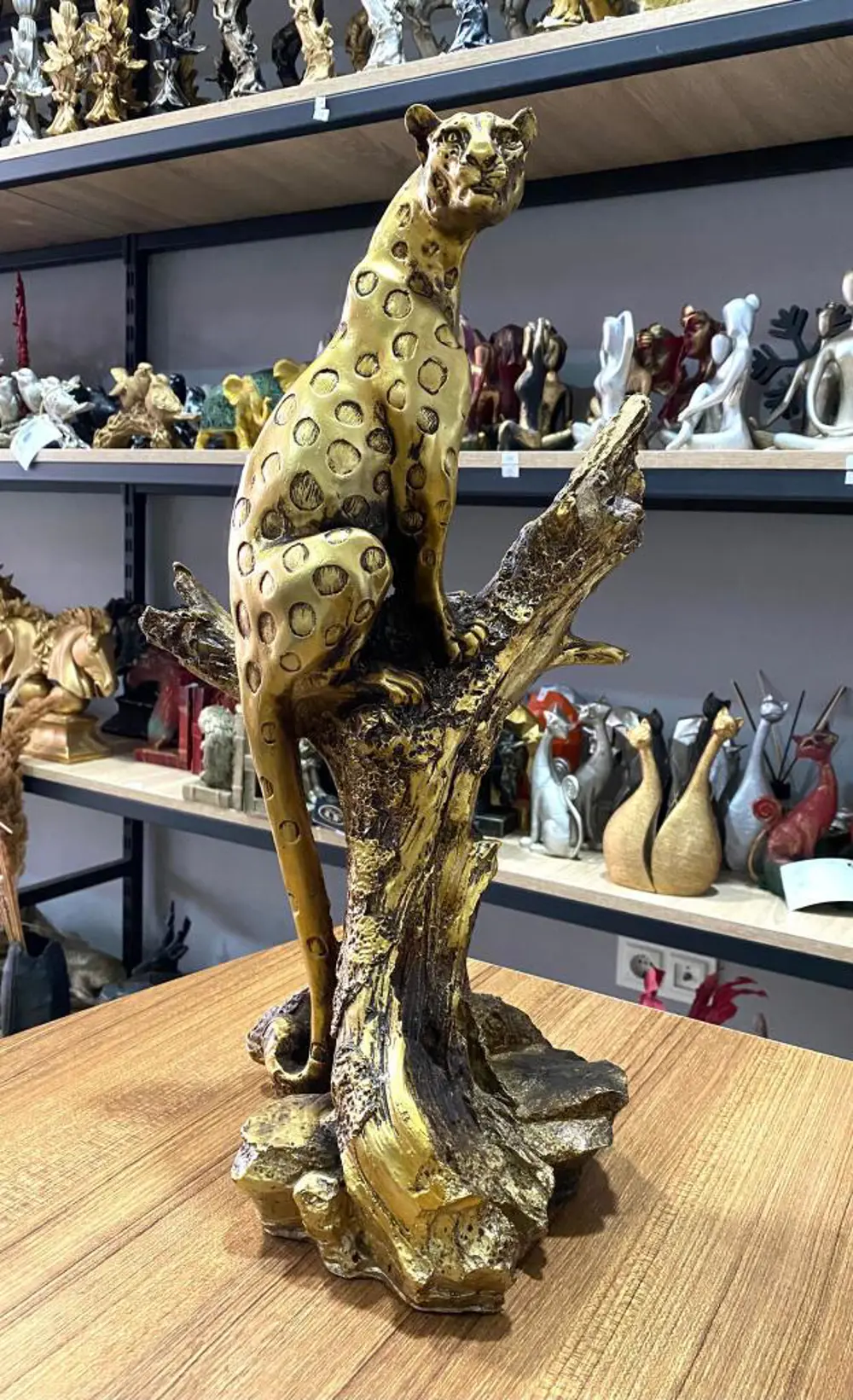 Dekoratif  Ağaçta Duran Çita Biblo Heykel