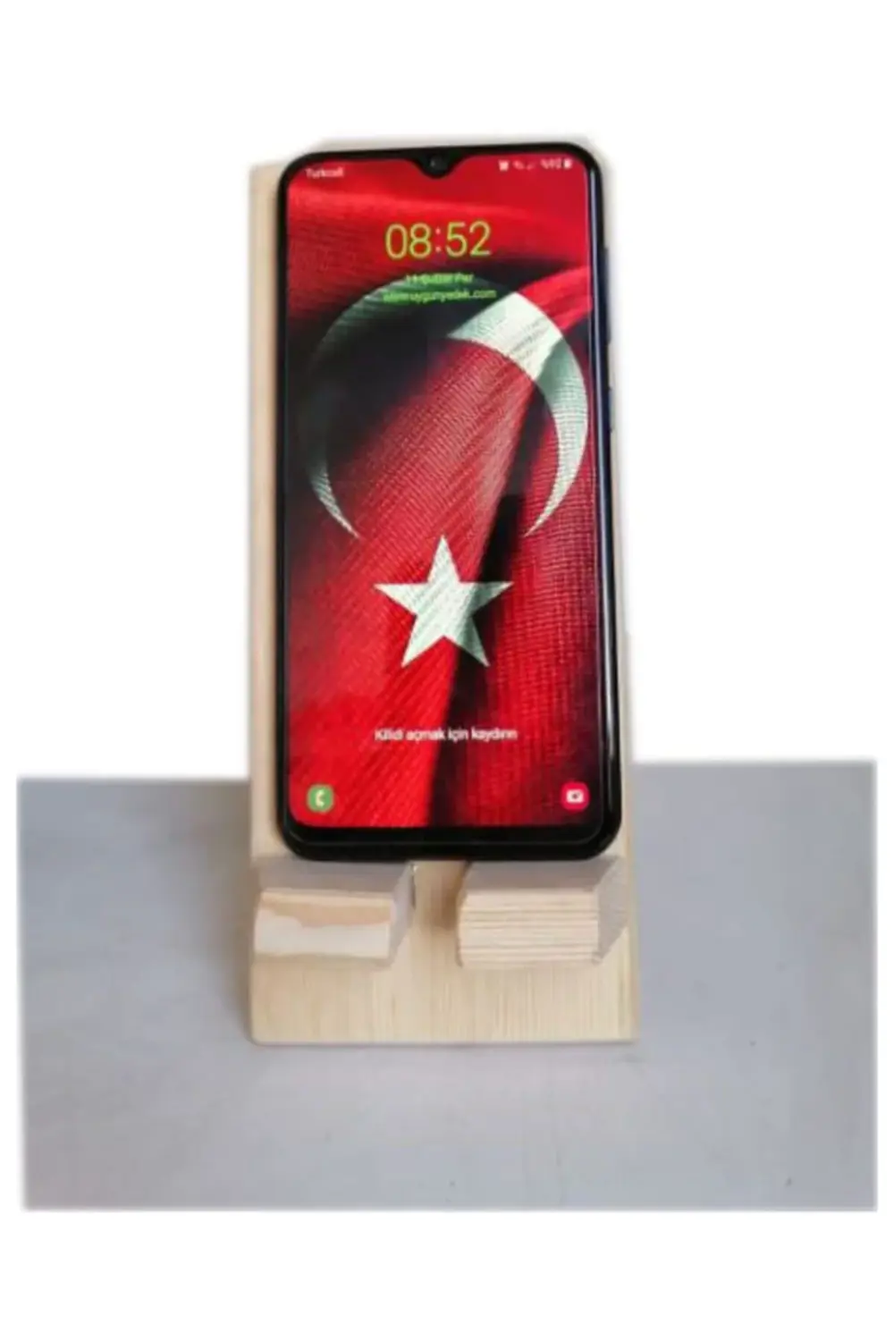 Dekoratif Ahşap Masaüstü Telefon Standı Dekoratif Ahşap Masaüstü Telefon Standı