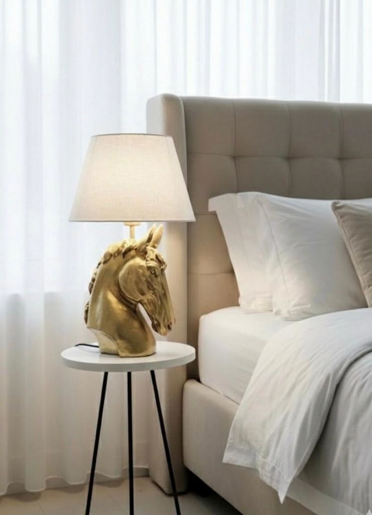 Dekoratif At Abajur  Biblo