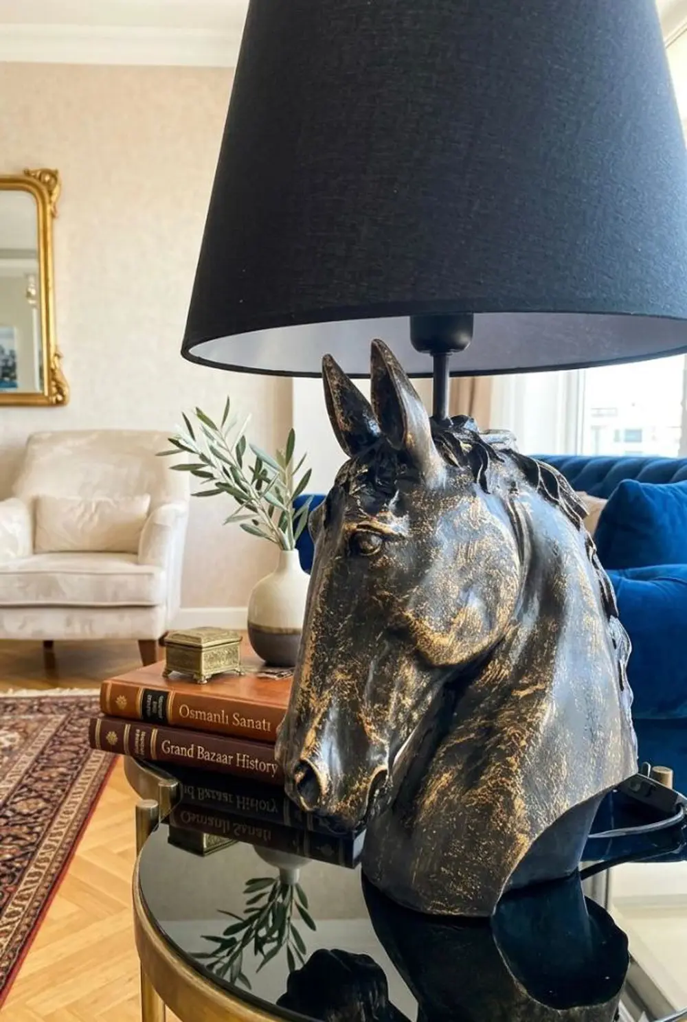 Dekoratif At Abajur  Biblo