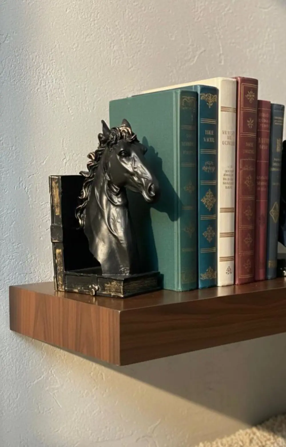 Dekoratif At Kitap Tutucu Biblo (Biblo)