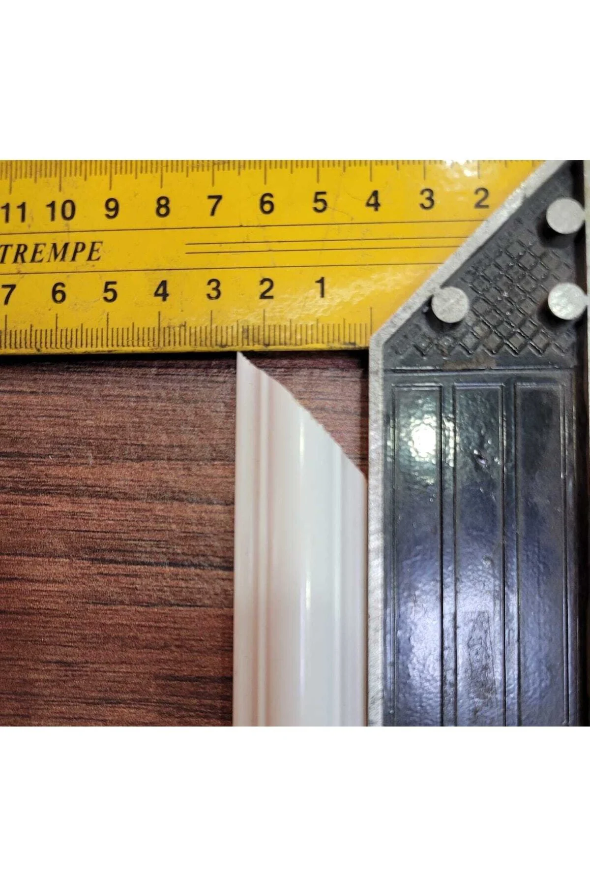 Dekoratif Boyanabilir 2,5 Cm Duvar Çıtası 1 Adet 120cm*60cm Hazır