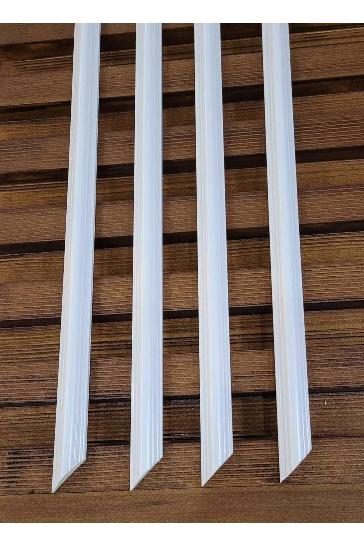 Dekoratif Boyanabilir 4 Cm Duvar Çıtası 1 Adet 120cm*120cm Hazır 