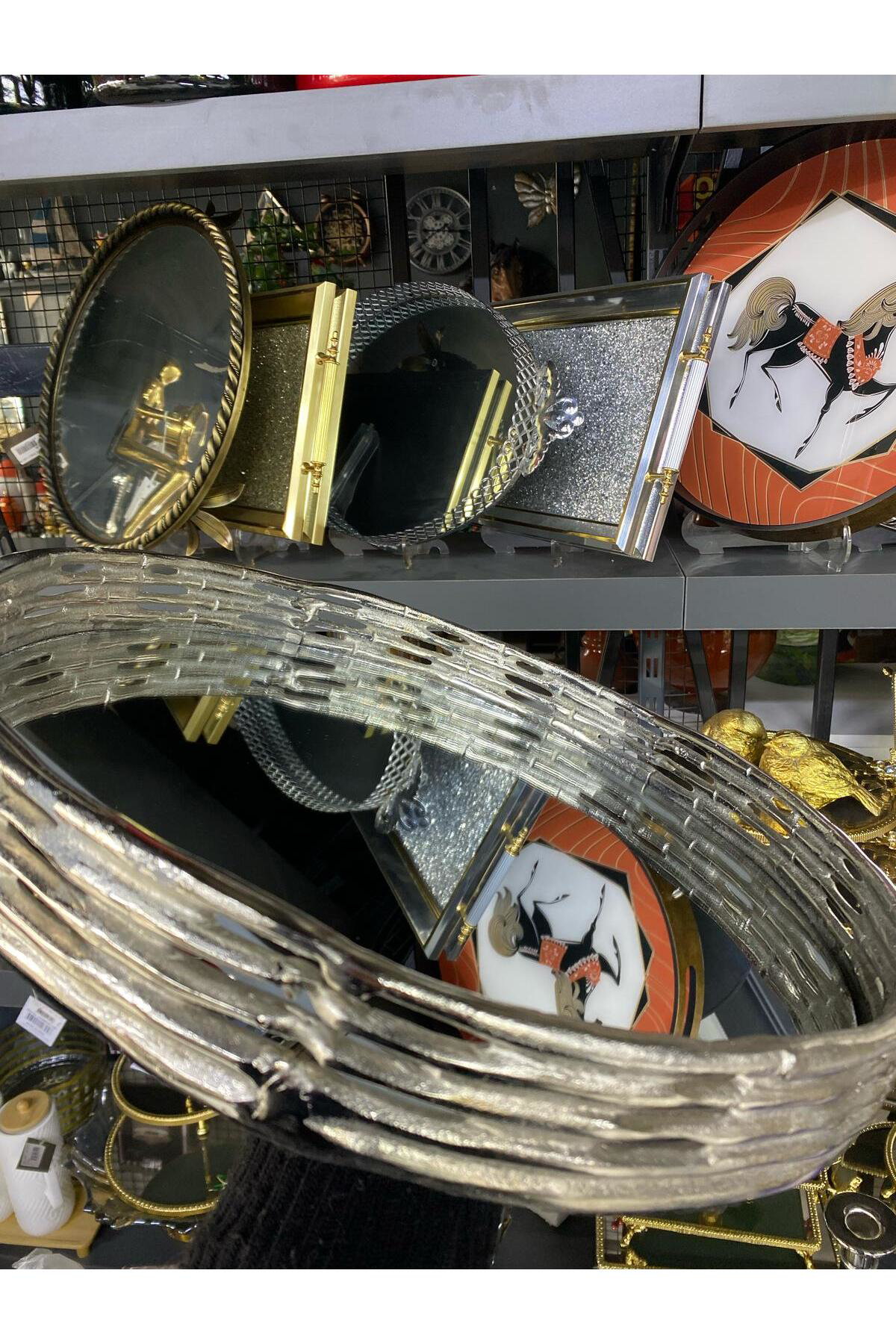 Elif Aksesuar Dekoratif Döküm Aynalı Tepsi