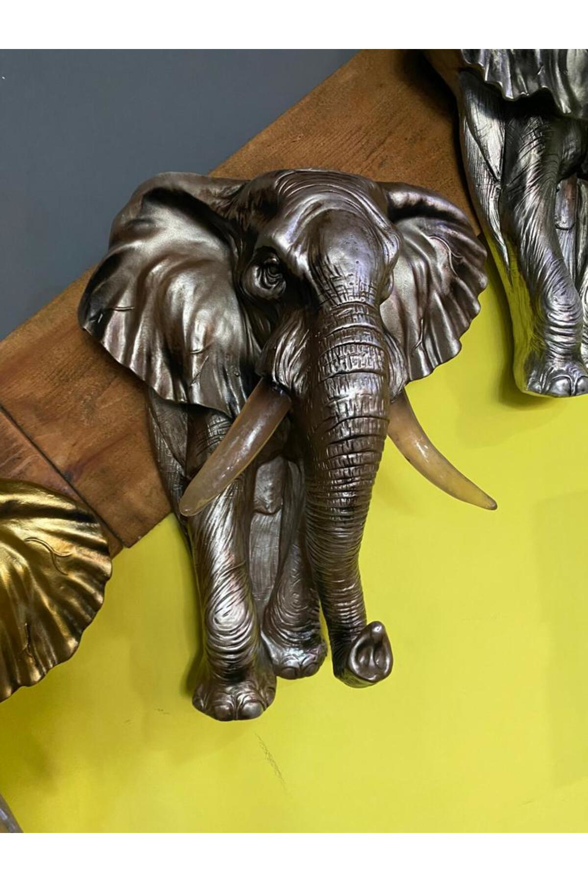 Elif Aksesuar Dekoratif Duvar Fil Biblo (Bronz)