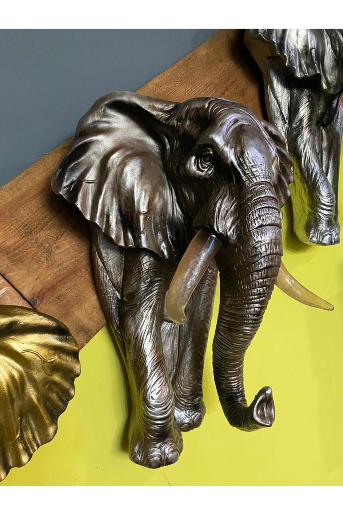 Elif Aksesuar Dekoratif Duvar Fil Biblo (Bronz)