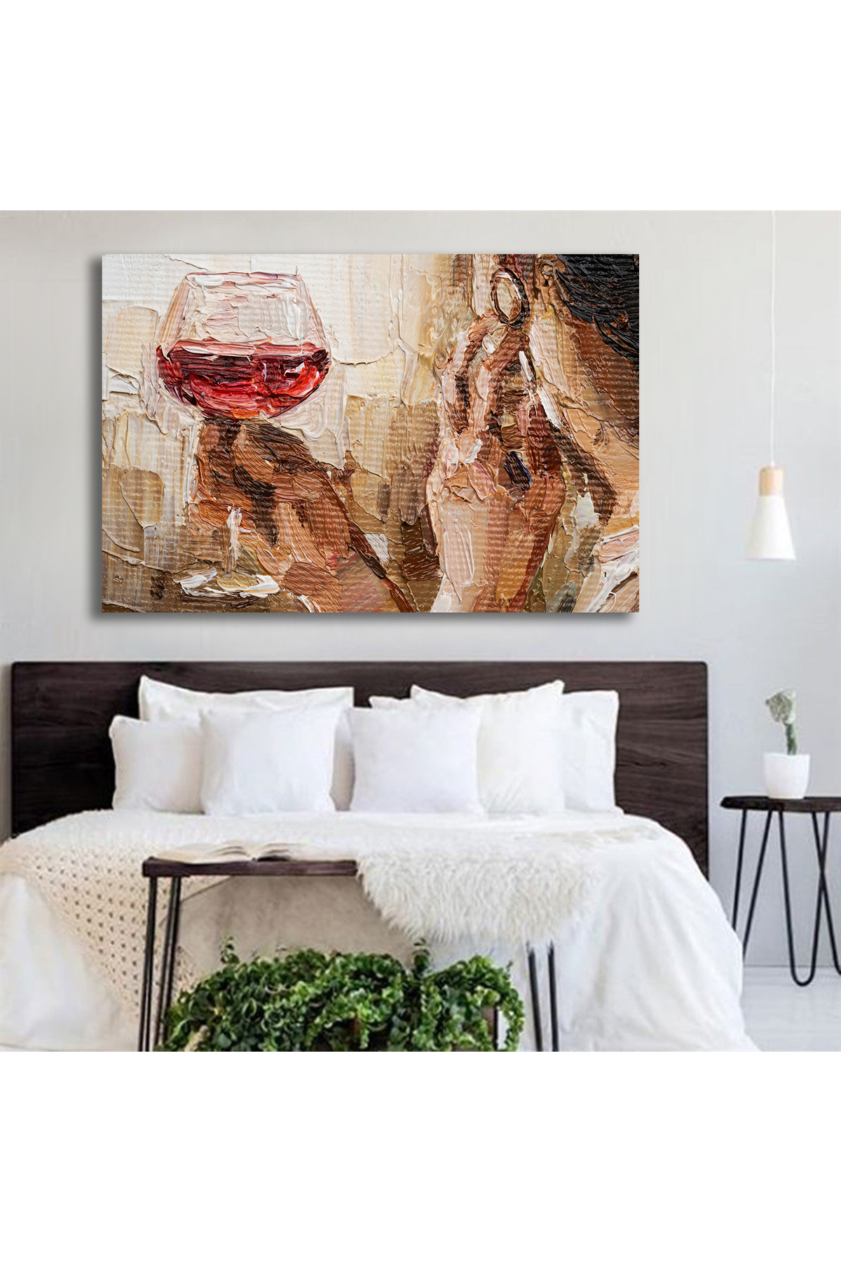 Korkmazkanvas Dekoratif Elinde Bir Kadeh Şarap Tutan Güzel Kadın. Kanvas Tablo