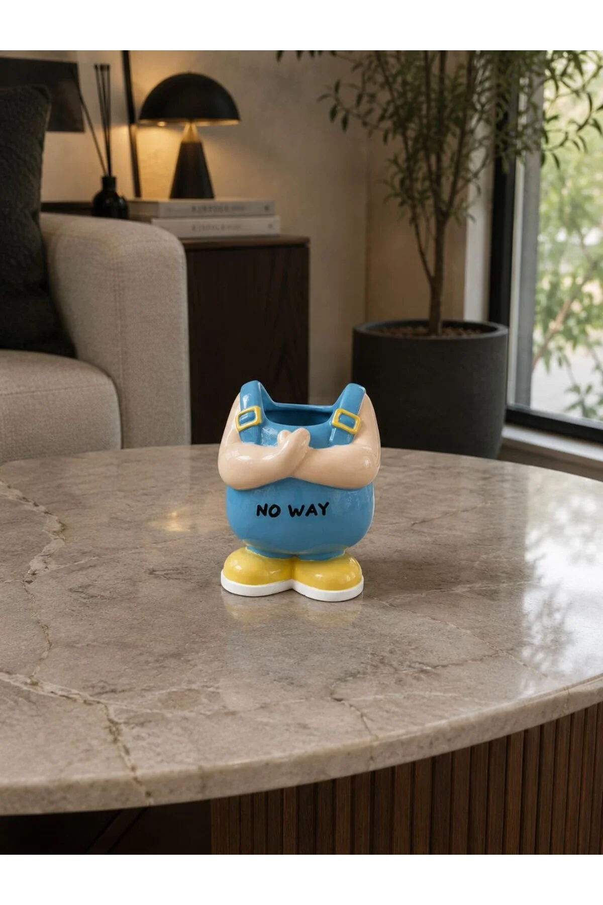 Dekoratif Figürlü Mavi Pop Art Saksı - Eğlenceli Sarı Karakter Ma