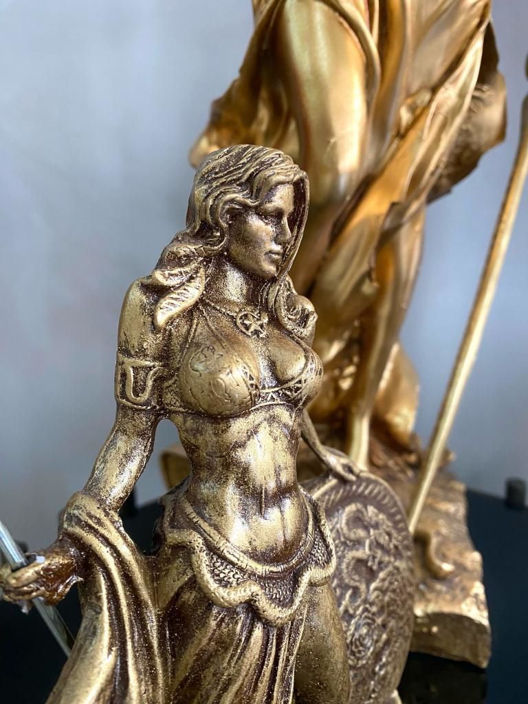 Dekoratif Frigg Biblo İskandinav Mitolojisi Odin'in Karısı Tanrıç Dekoratif Frigg Biblo İskandinav Mitolojisi Odin'in Karısı Tanrıç