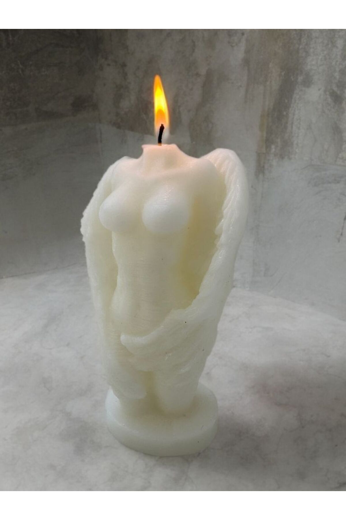 Aresmumatölyesi  Dekoratif Hediyelik Melek Kanatlı Kadın Figürlü Mum 200 Gr