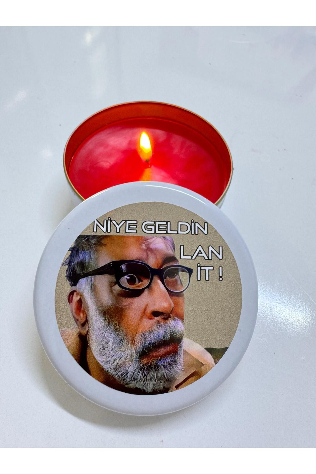 Aresmumatölyesi  Dekoratif Hediyelik Esprili Niye Geldin Lan İt Teneke Mum
