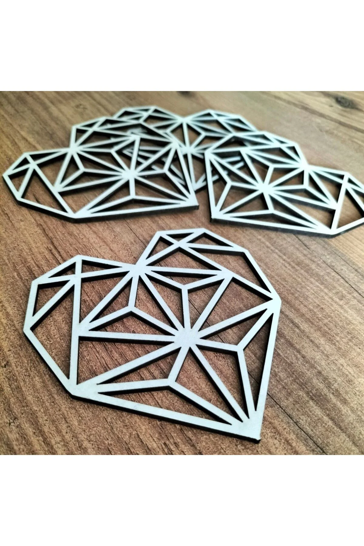 Dekoratif Kalpli Beyaz Ahşap Sunumluk Bardak Altlığı 10x10cm 4 Ad