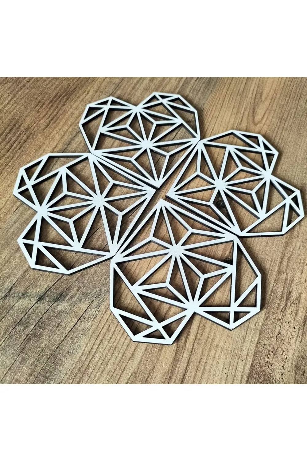 Dekoratif Kalpli Beyaz Ahşap Sunumluk Bardak Altlığı 10x10cm 4 Ad